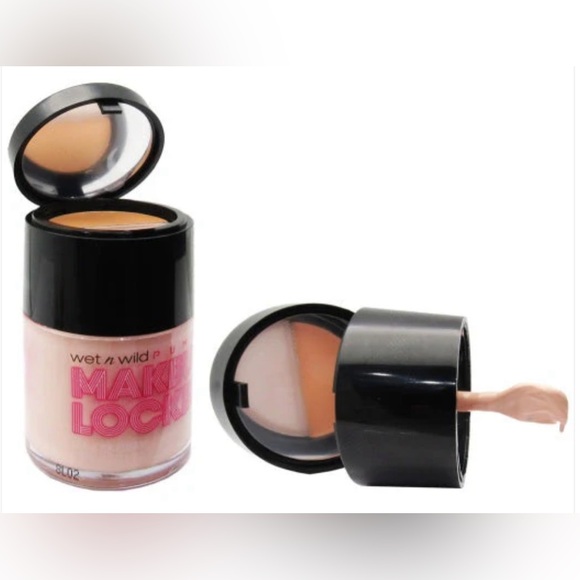 3 in 1 BB Cream/ Deluxe Blush & Brush - Picture 3 of 15